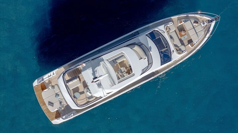 AZIMUT 62 FLY